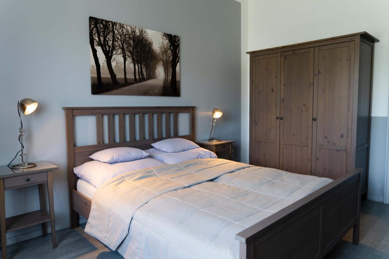 Kunfoglalas Apartmanhaz Kisujszallas Exterior foto